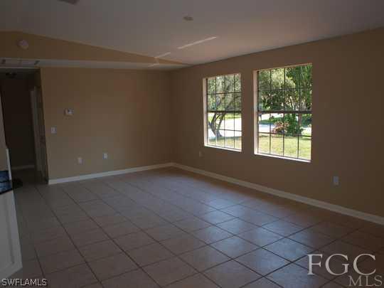 18282 Columbine Road Fort Myers, FL 33967 - Photo 8 of 24 Gallery Image 8
