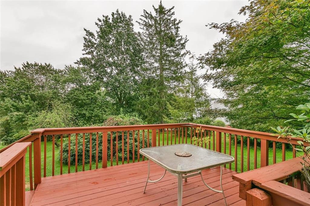 320 Center New Texas Road Pittsburgh, PA 15239 - Photo 22 of 25 a view of balcony with wooden floor and seating space
