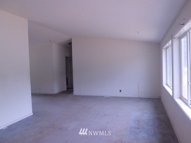 1112 Southeast Front Street Winlock, WA 98596 - Photo 17 of 25 Gallery Image 17