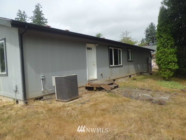 1112 Southeast Front Street Winlock, WA 98596 - Photo 5 of 25 Gallery Image 5