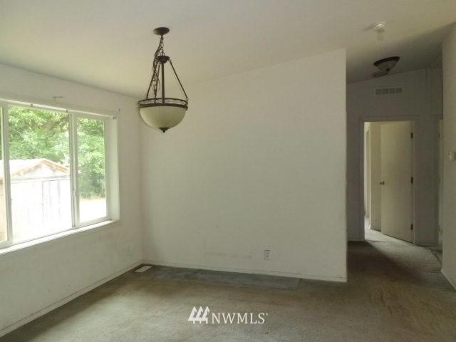 1112 Southeast Front Street Winlock, WA 98596 - Photo 9 of 25 Gallery Image 9