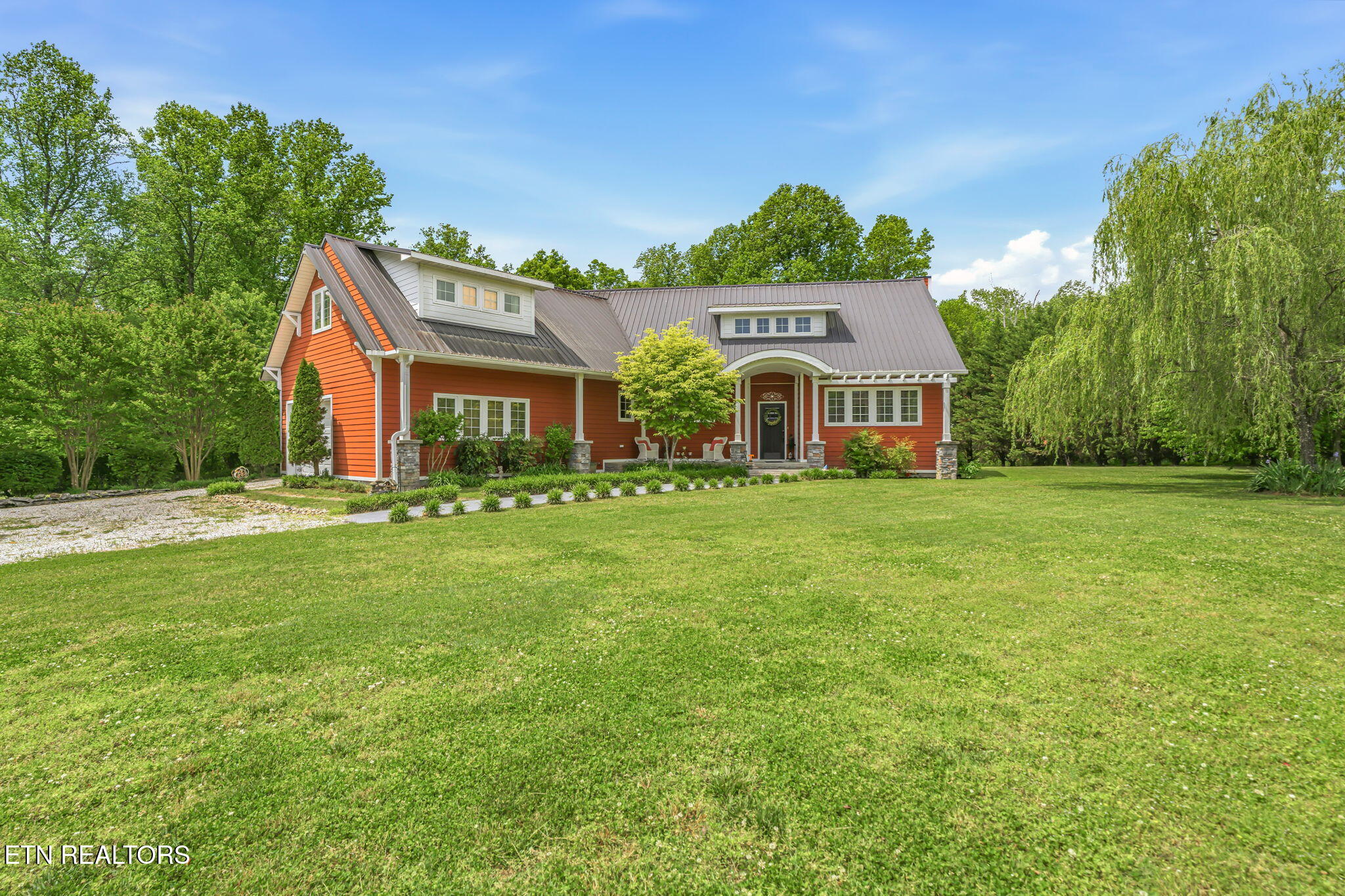 141 Cumberland Road Oliver Springs, TN 37840 - Photo 3 of 44 2-web-or-mls-141 Cumberland Road-3