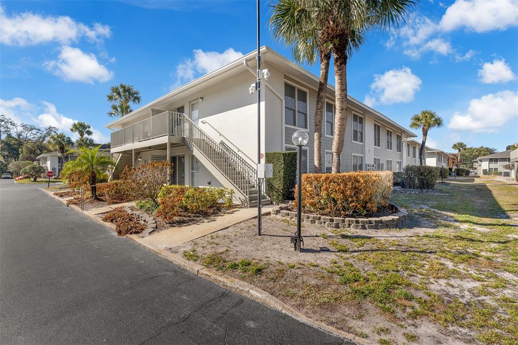 1935 South Conway Road, Unit R3 Orlando, FL 32812 - Photo 2 of 27 Gallery Image 2