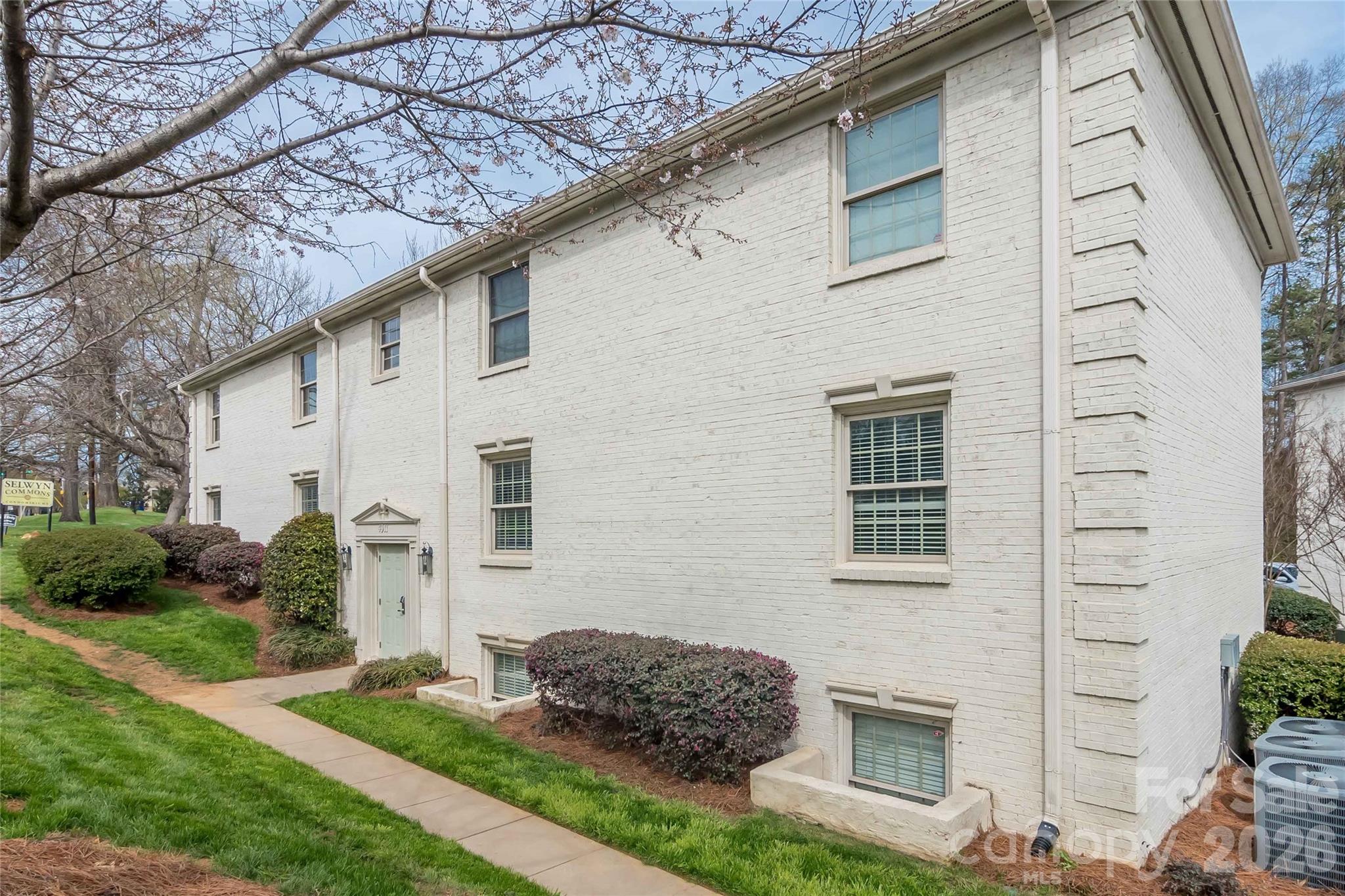 4911 Park Road, Unit D Charlotte, NC 28209 - Photo 18 of 30