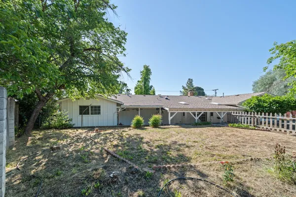 $429,000 | 2648 Yana Avenue, Redding, CA 96002