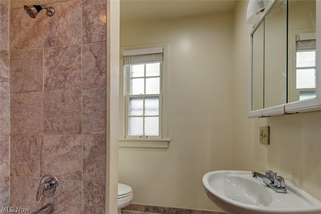 19614 Winslow Road, Unit UPPR Beachwood, OH 44122 - Photo 7 of 16