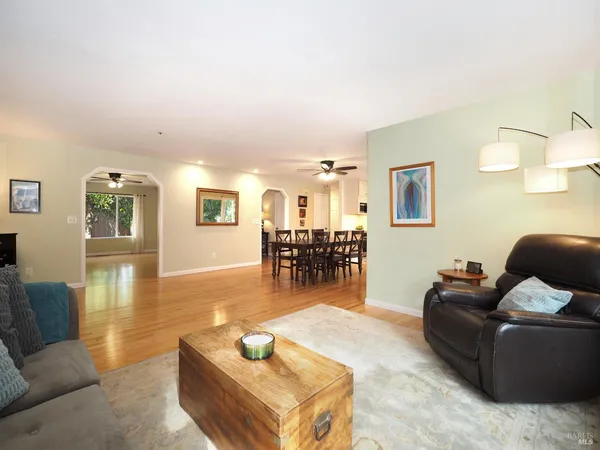 $995,000 | 21679 Geyserville Avenue, Geyserville, CA 95441