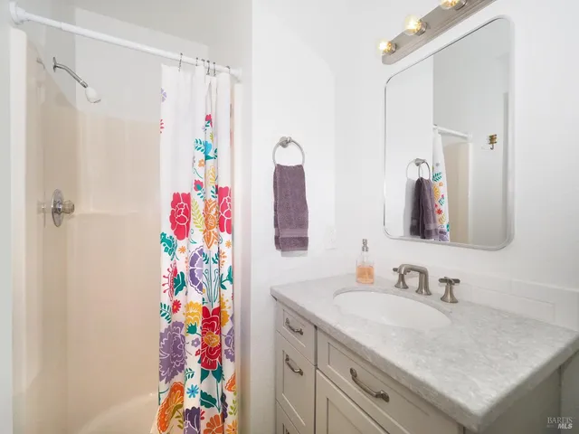 $1,150,000 | 21679 Geyserville Avenue, Geyserville, CA 95441