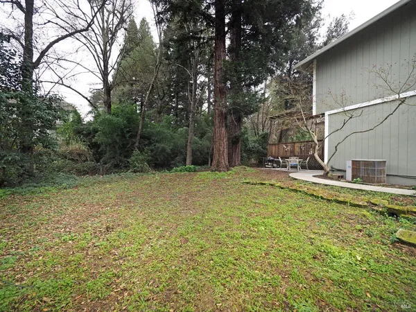 $995,000 | 21679 Geyserville Avenue, Geyserville, CA 95441