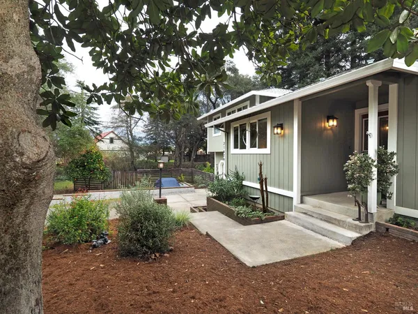 $995,000 | 21679 Geyserville Avenue, Geyserville, CA 95441