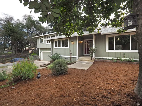 $995,000 | 21679 Geyserville Avenue, Geyserville, CA 95441