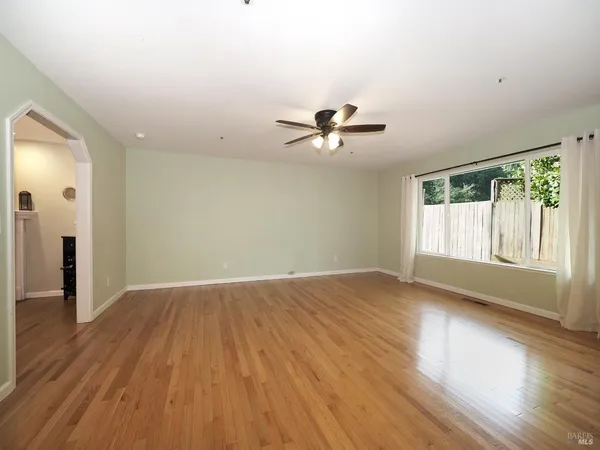 $995,000 | 21679 Geyserville Avenue, Geyserville, CA 95441