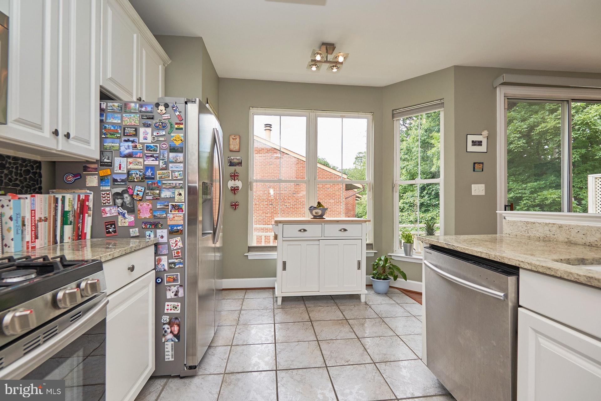 11510 Waterhaven Court Reston, VA 20190 - Photo 12 of 42