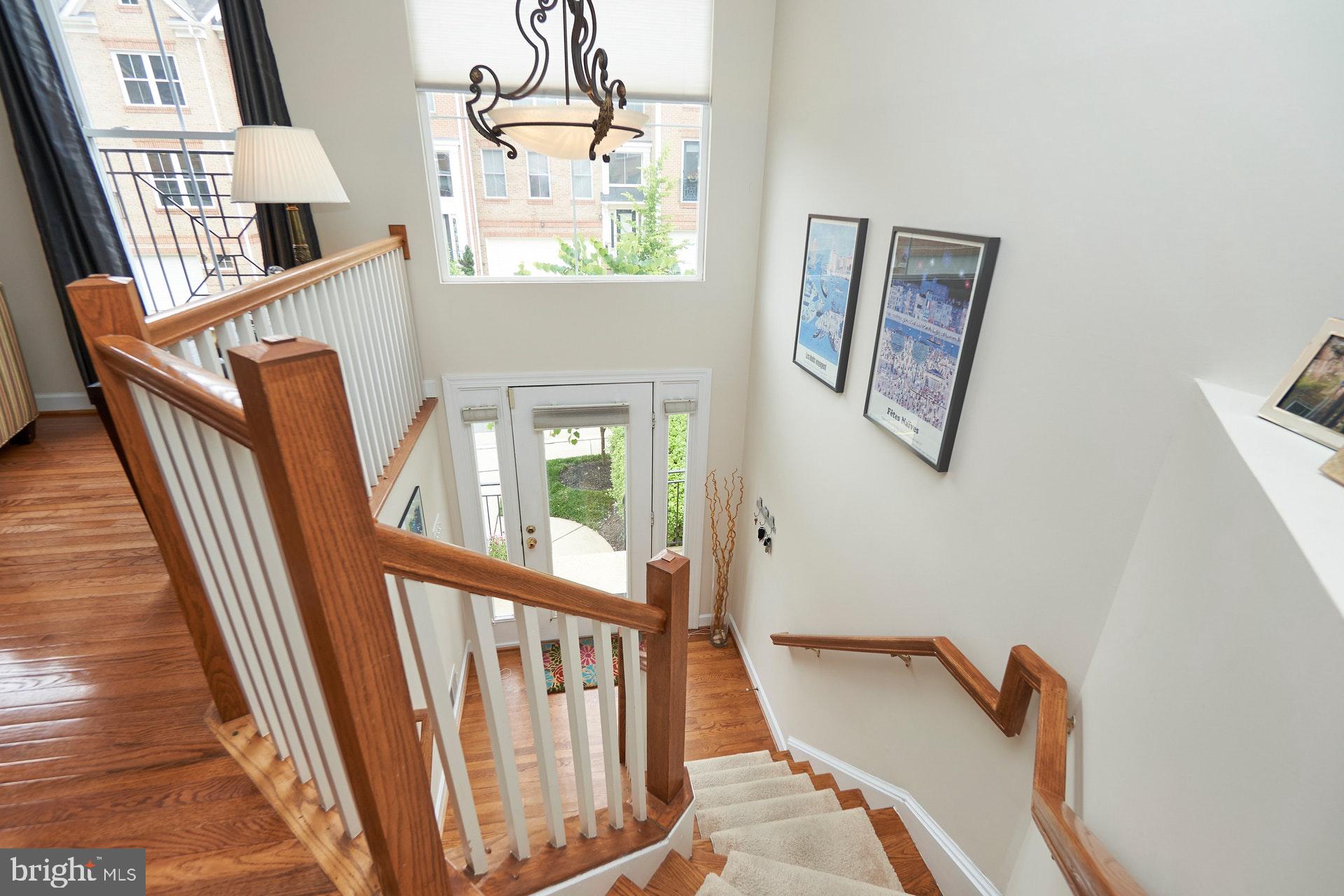 11510 Waterhaven Court Reston, VA 20190 - Photo 4 of 42