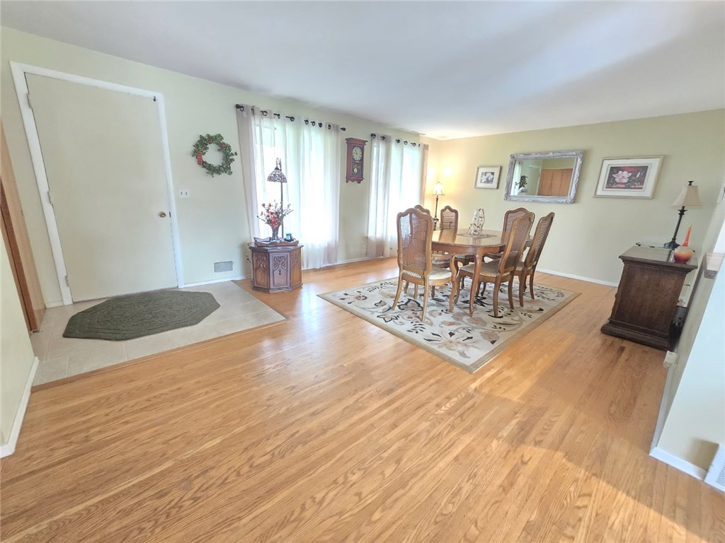 401 Eileen Drive Greece, NY 14616 - Photo 15 of 34