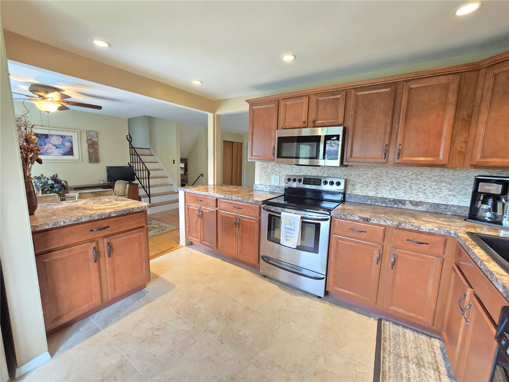 401 Eileen Drive Greece, NY 14616 - Photo 6 of 34