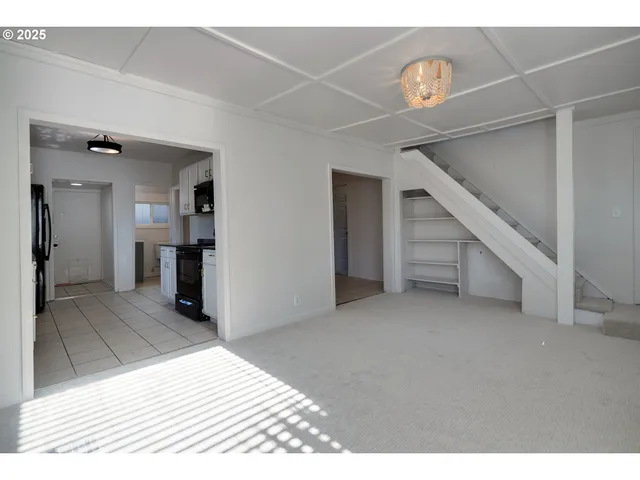 $369,900 | 1523 Northeast 12th Street, Lincoln City, OR 97367