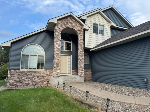 $485,000 | 22608 Zion Parkway Northwest, Oak Grove, MN 55005