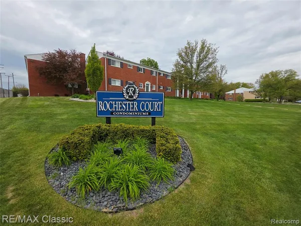$110,000 | 1101 Tienken Court, Unit 206, Rochester, MI 48306