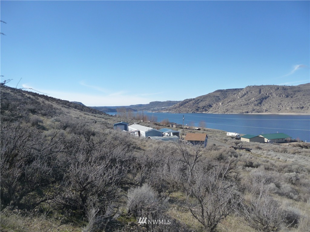 4050 Plum Point Road Grand Coulee, WA 99133 - Photo 2 of 6 Gallery Image 2
