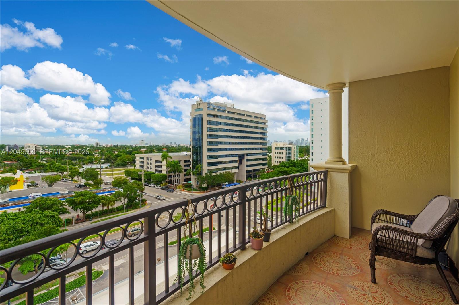 3232 Southwest 22nd Terrace, Unit 804 Miami, FL 33145 - Photo 8 of 32