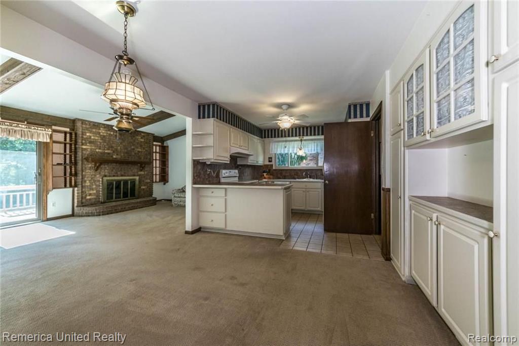 14860 Riverside Street Livonia, MI 48154 - Photo 19 of 47 Gallery Image 19