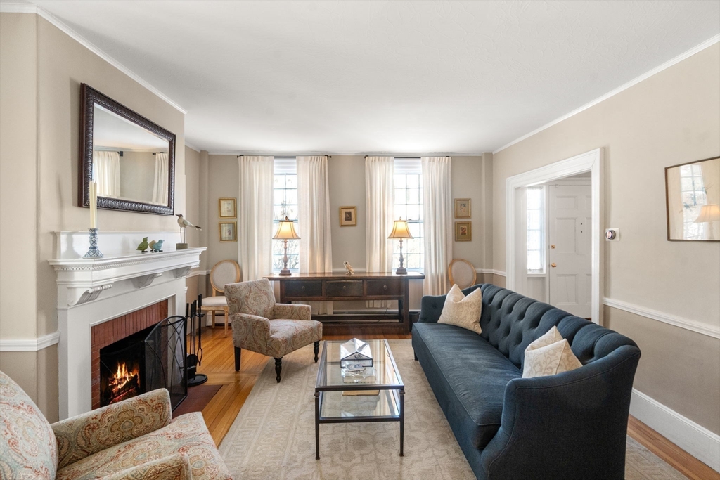 44 Court Street Dedham, MA 02026 - Photo 5 of 40