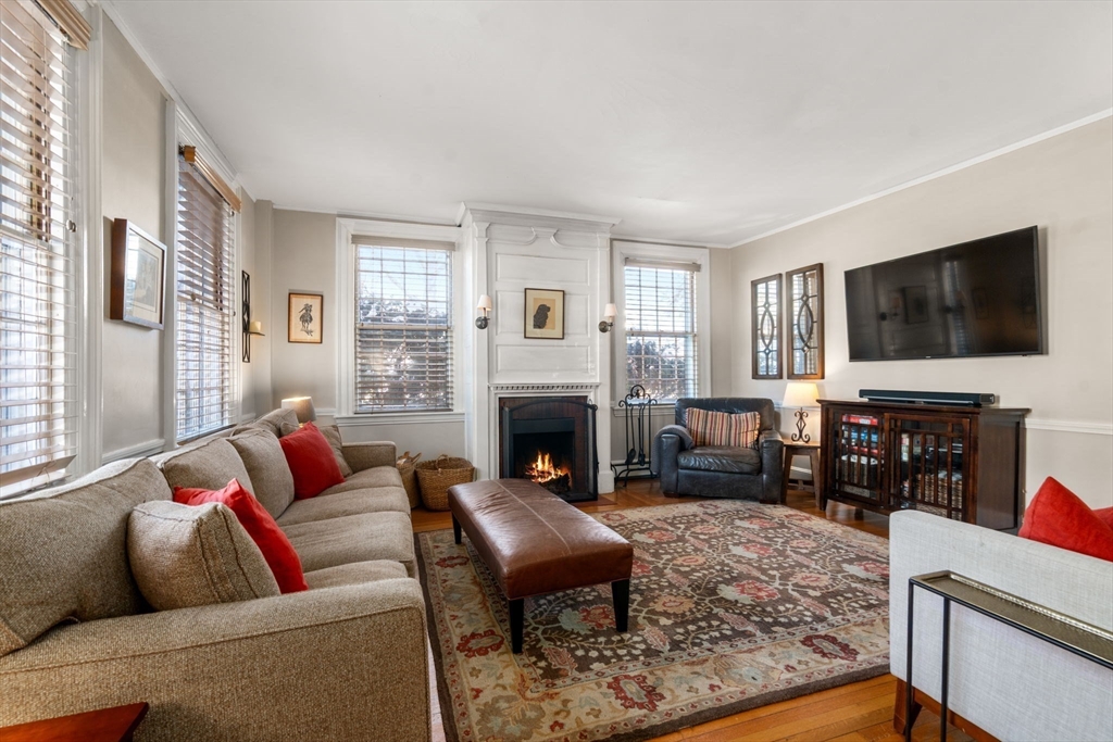 44 Court Street Dedham, MA 02026 - Photo 8 of 40