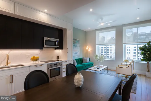 $5,045 | 1401 Spruce Street, Unit 2BED B, Philadelphia, PA 19102