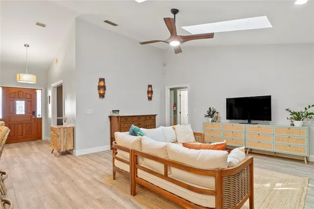 $450,000 | 1113 Climbing Rose Drive, Orlando, FL 32818