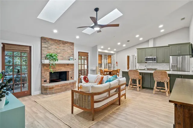 $450,000 | 1113 Climbing Rose Drive, Orlando, FL 32818