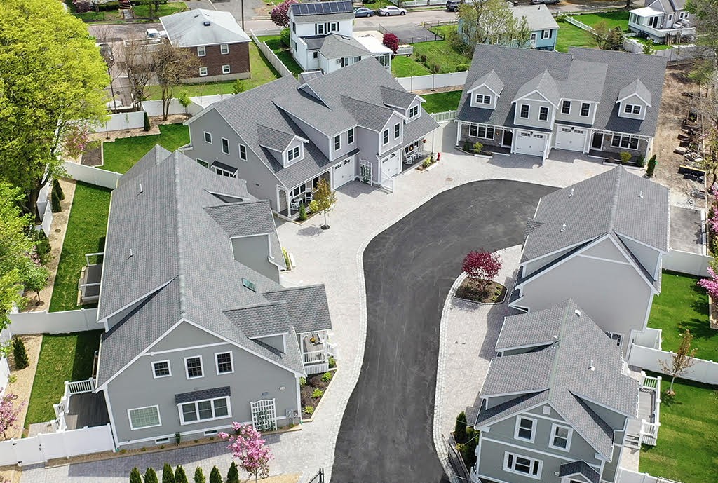 135 Sumner Street, Unit 1 Quincy, MA 02169 - Photo 13 of 13 an aerial view of a house with a yard