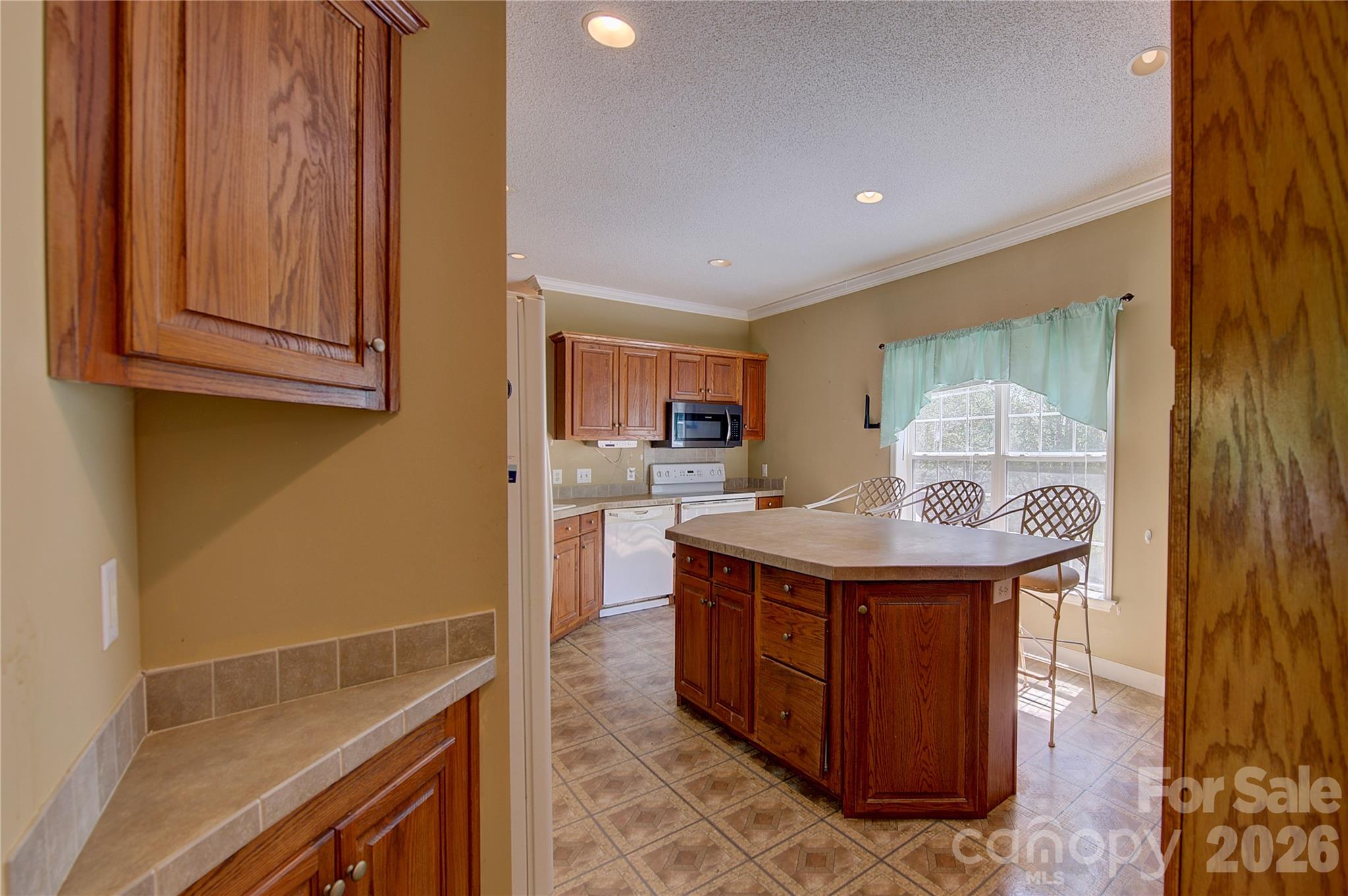 498 Broad Branch Road Bakersville, NC 28705 - Photo 7 of 27