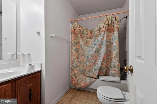 $425,000 | 7763 Wolford Way, Lorton, VA 22079