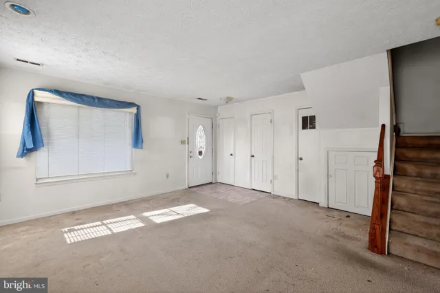 $425,000 | 7763 Wolford Way, Lorton, VA 22079