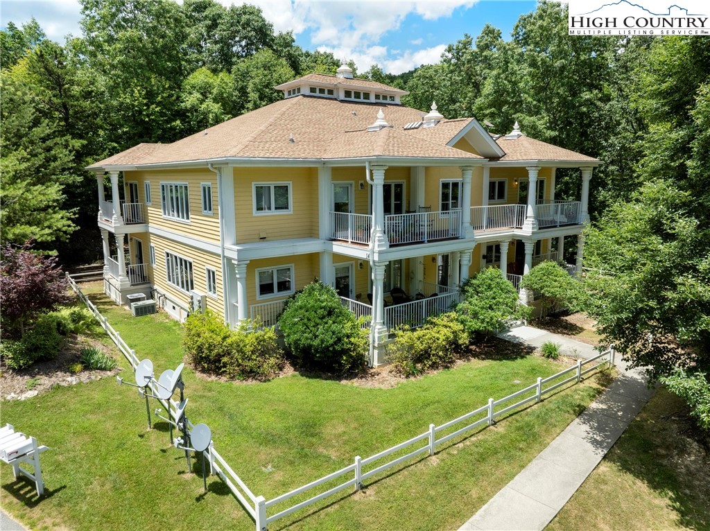 147 Moonlight Ridge Road, Unit 2B Boone, NC 28607 - Photo 1 of 30 Gallery Image 1