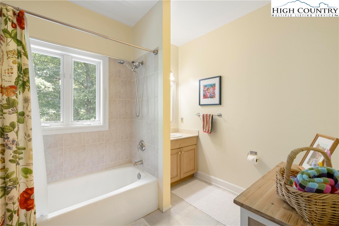 147 Moonlight Ridge Road, Unit 2B Boone, NC 28607 - Photo 20 of 30 Gallery Image 20