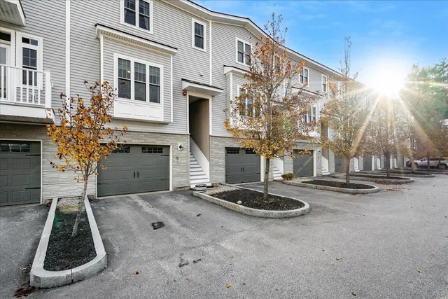 $400,000 | 35 Callaway Drive, Unit 2, Concord, NH 03301