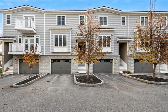 $400,000 | 35 Callaway Drive, Unit 2, Concord, NH 03301