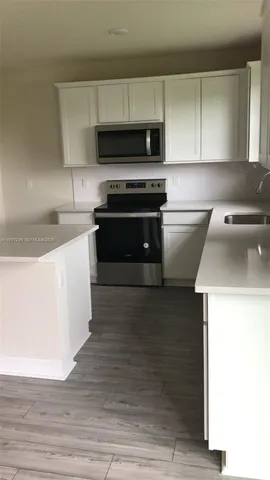 $3,900 | 3149 Poinciana Street, Lauderdale Lakes, FL 33311