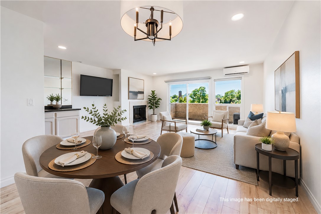 12300 Montecito Road, Unit 27 Seal Beach, CA 90740 - Photo 3 of 45 Virtually Staged