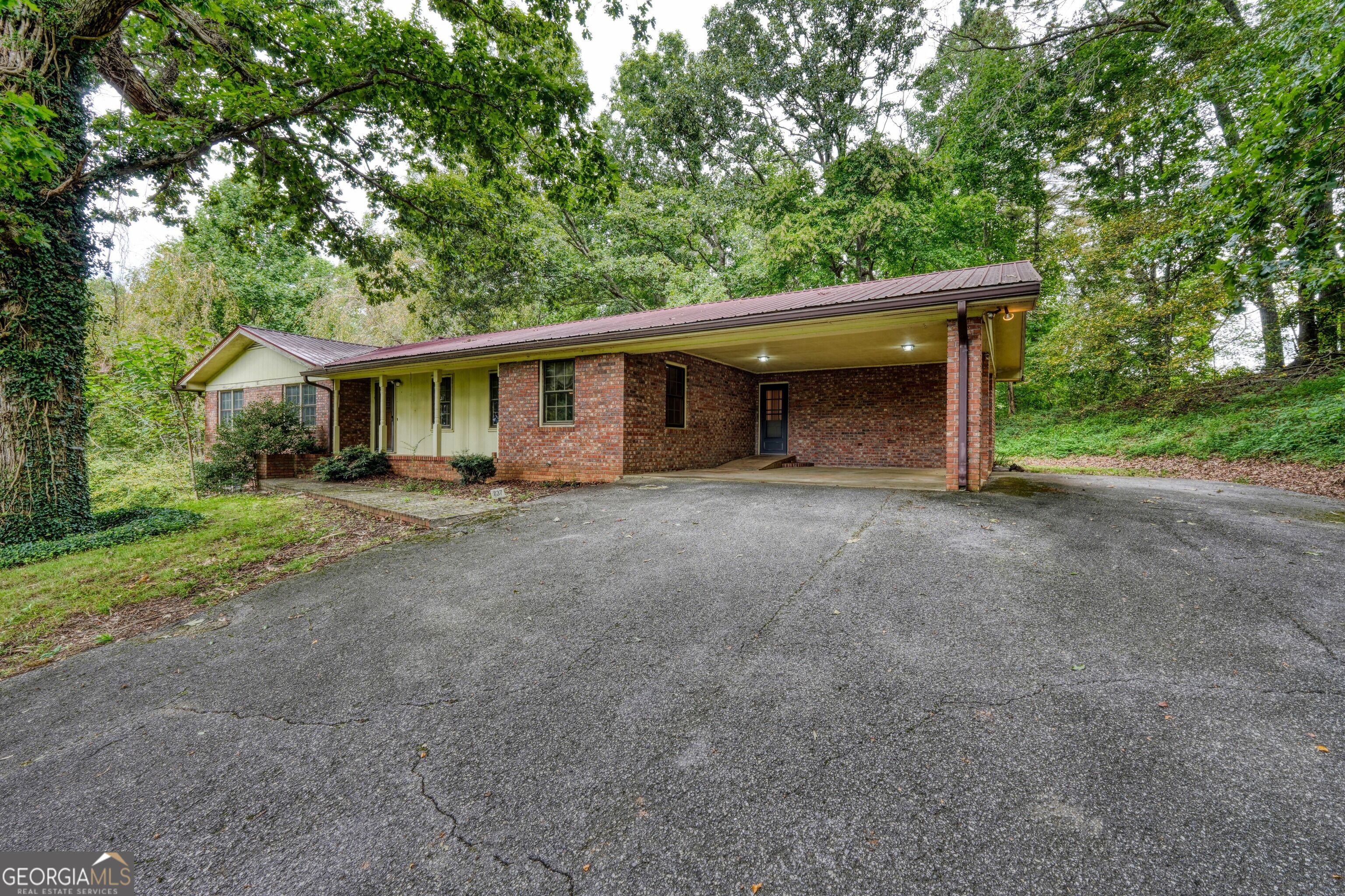 727 Bell Creek Road Hiawassee, GA 30546 - Photo 1 of 49 Gallery Image 1