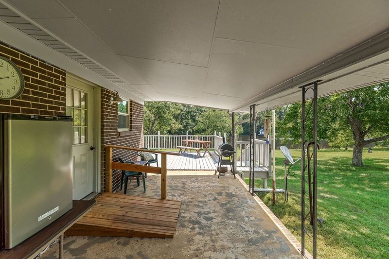 1314 Fern Road Slocomb, AL 36375 - Photo 45 of 68 covered back patio