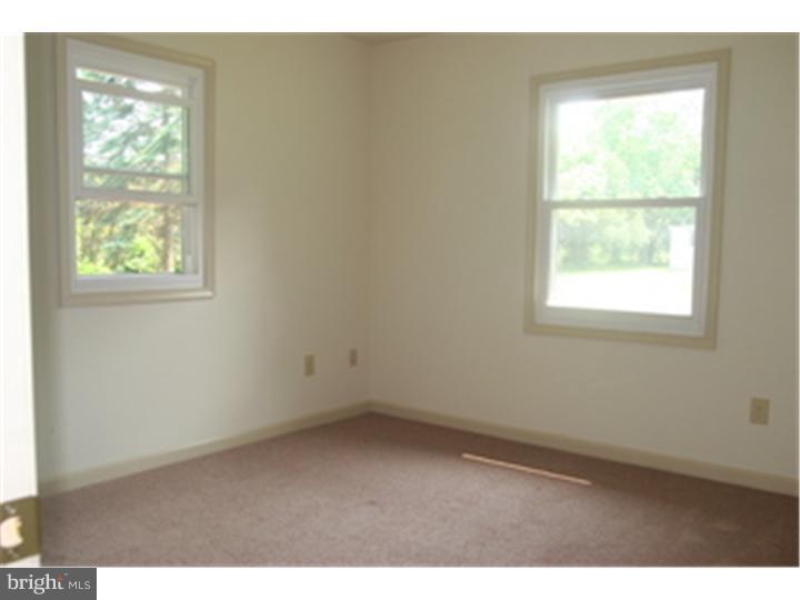 62 Spring Hill Road Hereford, PA 18056 - Photo 5 of 11 Gallery Image 5