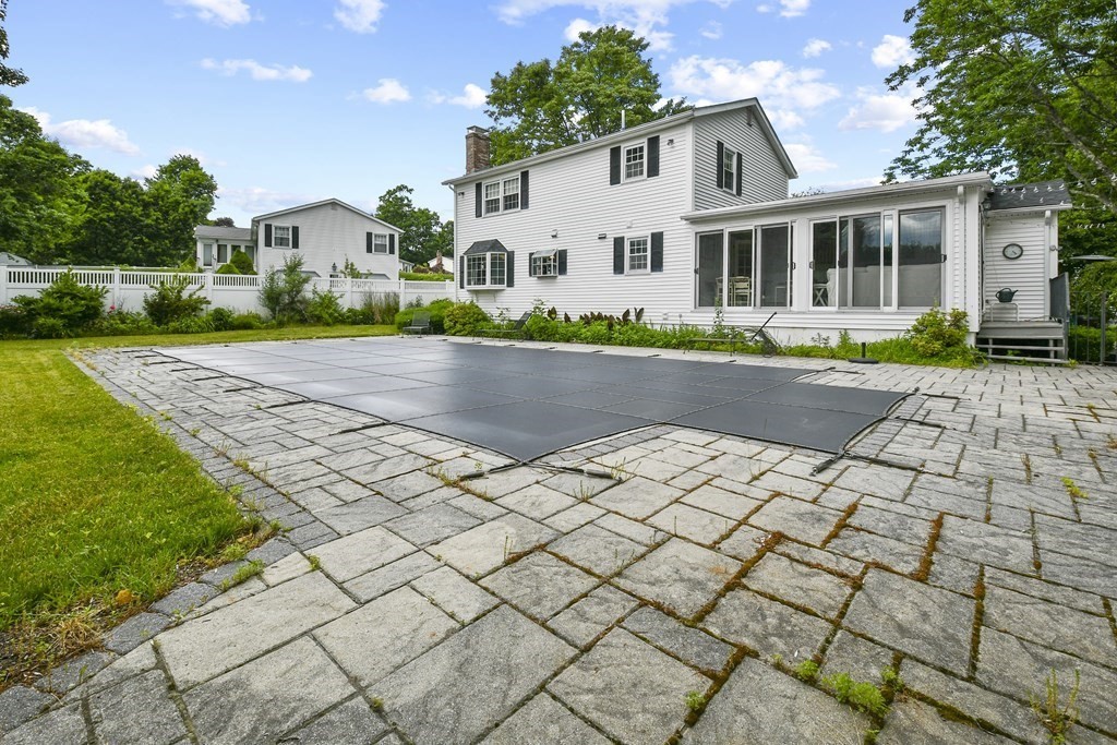 26 Ruthen Circle Shrewsbury, MA 01545 - Photo 27 of 28 Gallery Image 27