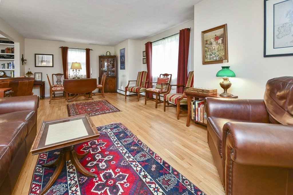 26 Ruthen Circle Shrewsbury, MA 01545 - Photo 5 of 28 Gallery Image 5