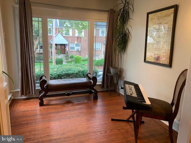 1037 Flanders Road Philadelphia, PA 19151 - Photo 15 of 42 Gallery Image 15
