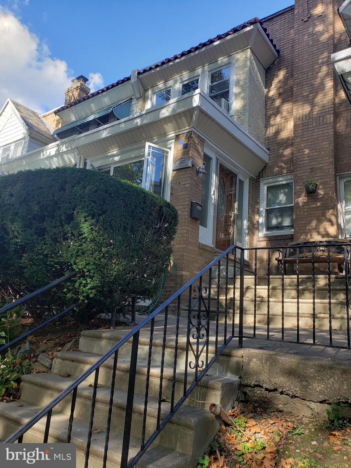1037 Flanders Road Philadelphia, PA 19151 - Photo 3 of 42 Gallery Image 3