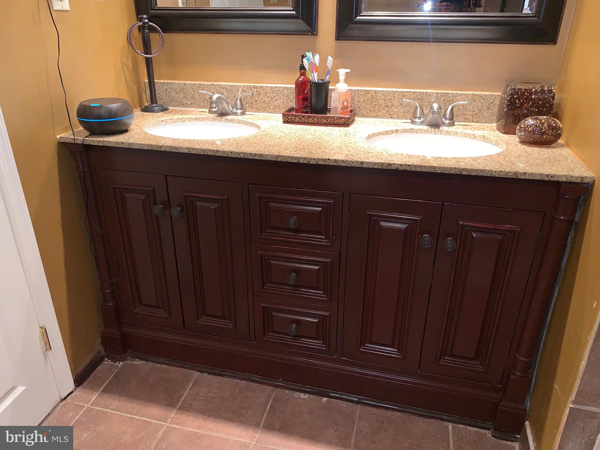 1037 Flanders Road Philadelphia, PA 19151 - Photo 27 of 42 Gallery Image 27