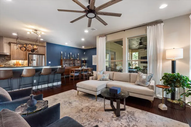 $495,000 | 549 Clubhouse Drive, Unit G, Georgetown, TX 78628